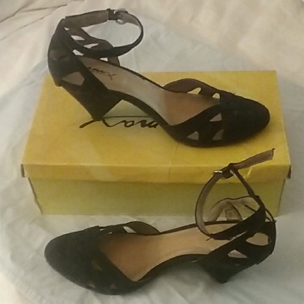 Gomax Dunga Black Suede shoes
